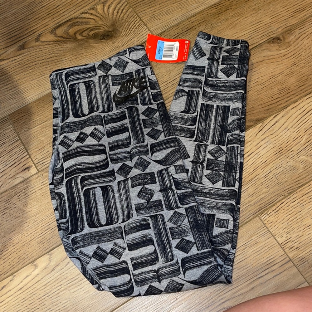 Nike leggings - medium